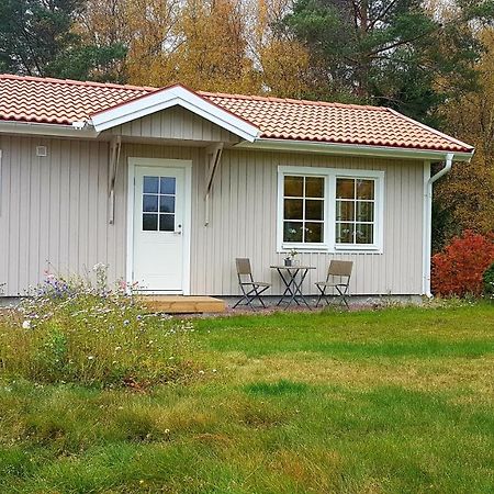 Nybyggd Stuga Intill Skogsbrynet - New Built Cottage Next To The Cowberry Forest Мора Экстерьер фото